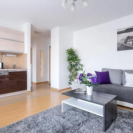 Apartament Matthias Midtown *